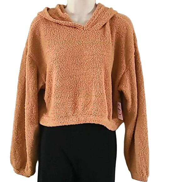 NWOT Flirtitude Juniors Tan Sherpa Fuzzy Cropped Hoodie Sweatshirt Size Large - Picture 2 of 5